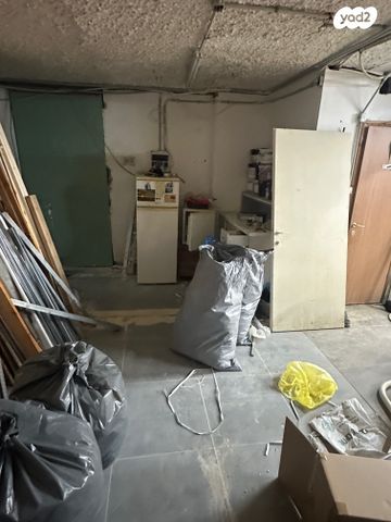 מחסנים, ביל"ו, ב' / צפון מערב העיר, רחובות