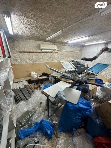 מחסנים, ביל"ו, ב' / צפון מערב העיר, רחובות