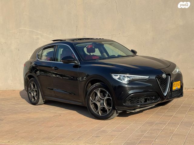 אלפא רומיאו סטלביו