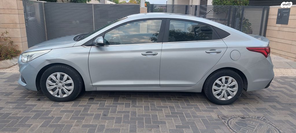 יונדאי אקסנט i25