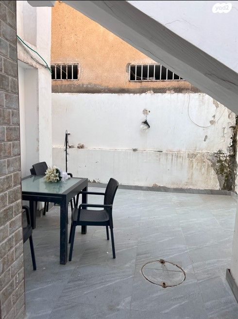 דירת גן, צהלון, שיכוני חסכון, תל אביב יפו