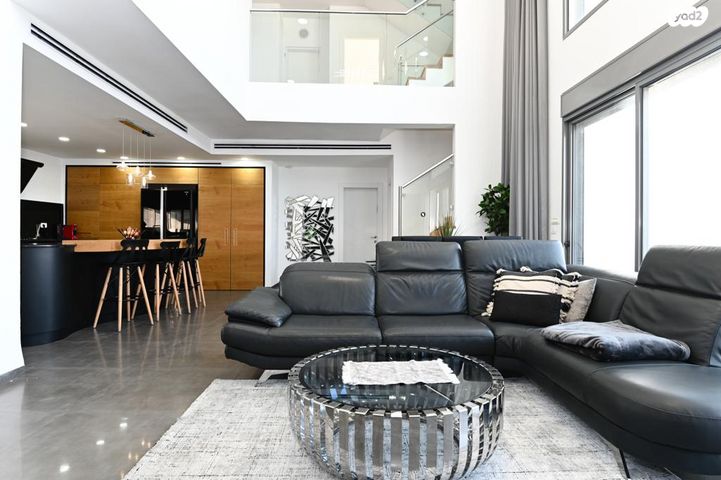 גג/ פנטהאוז, מורן, טבריה