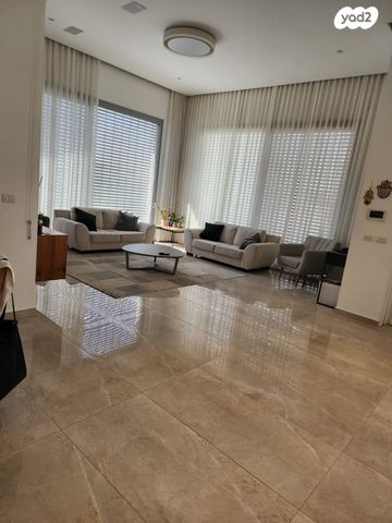 בית פרטי/ קוטג', מיתר / כרמית