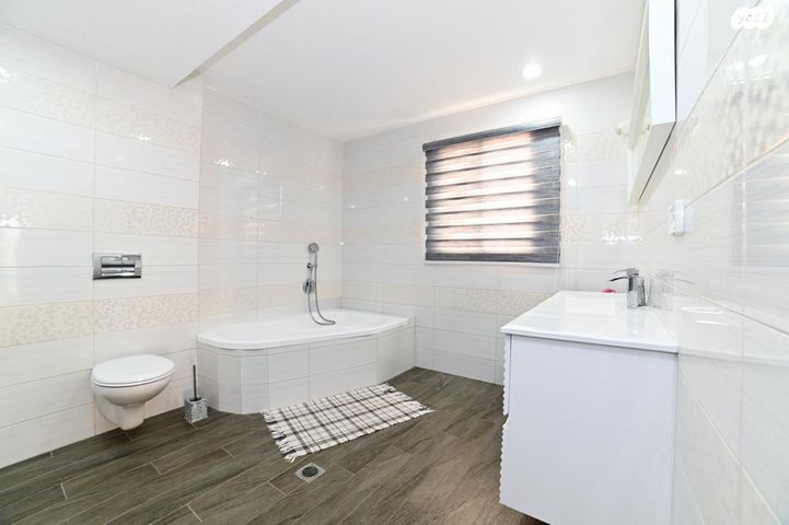 גג/ פנטהאוז, מורן, טבריה