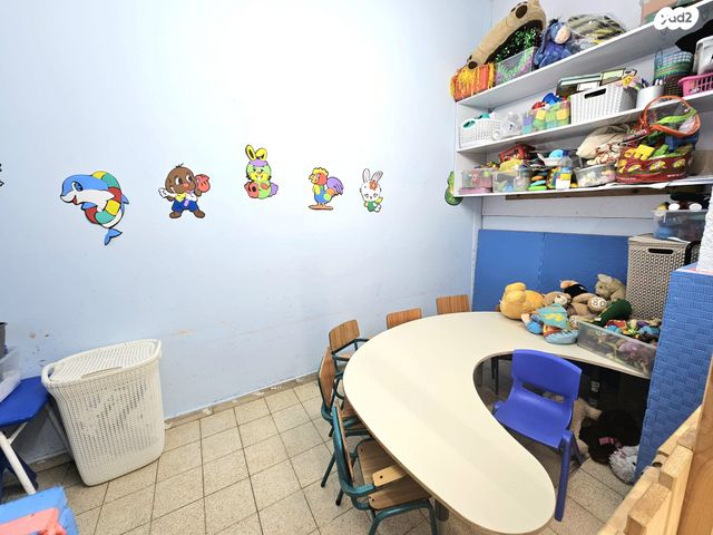 דו משפחתי, אריה בן אליעזר 38, נווה יהושע, ערמונים, רמת גן