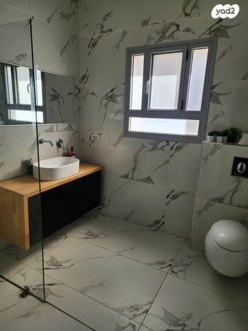 בית פרטי/ קוטג', מיתר / כרמית