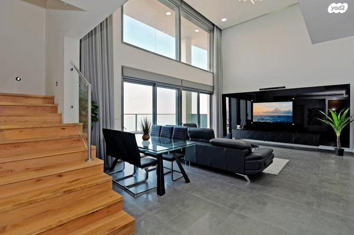 גג/ פנטהאוז, מורן, טבריה