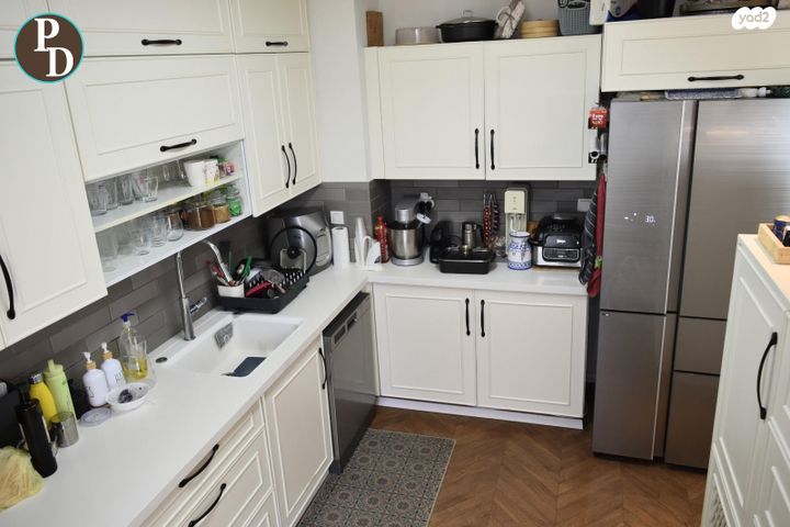 גג/ פנטהאוז, אלונים, קרית השרון, נתניה