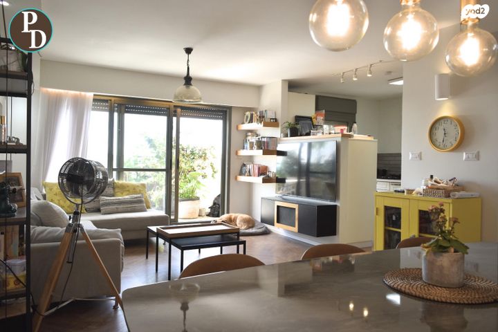 גג/ פנטהאוז, אלונים, קרית השרון, נתניה