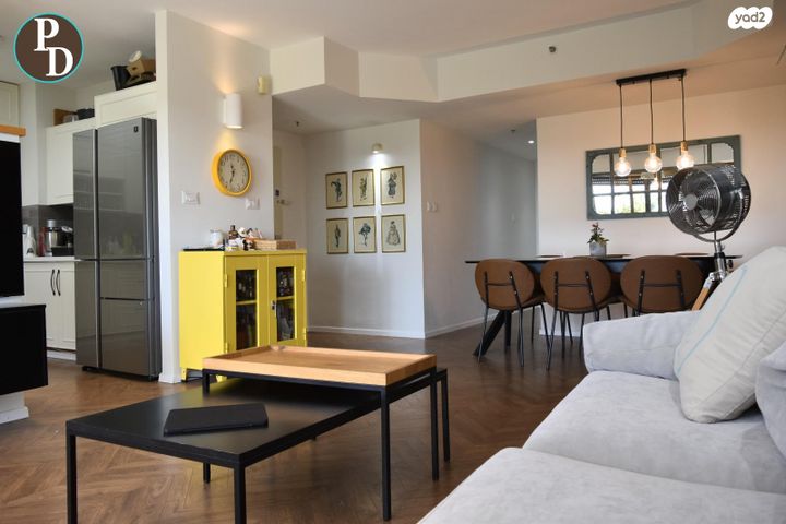 גג/ פנטהאוז, אלונים, קרית השרון, נתניה