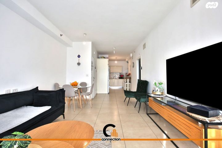 דירה, יהודה, קרית ביאליק