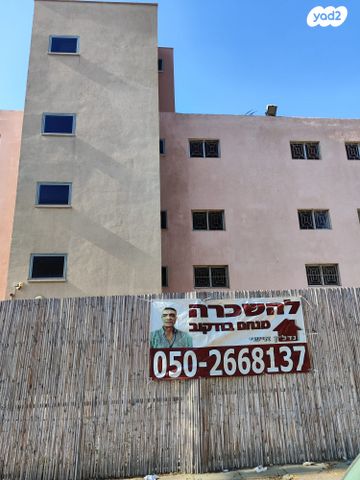 מבני תעשיה, הסתת, אזור תעשיה ג, חולון