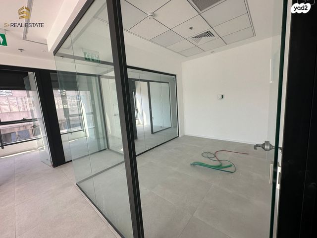 משרדים, נחום חפצדי, אזור תעשיה גבעת שאול, ירושלים