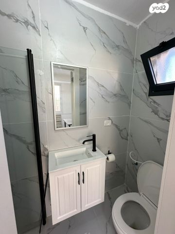 דירה, שמעון בר גיורא 4, שכונה ד', באר שבע