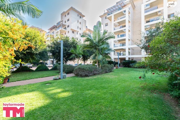 דירה, נטע, תל ימת כרכור, פרדס חנה כרכור