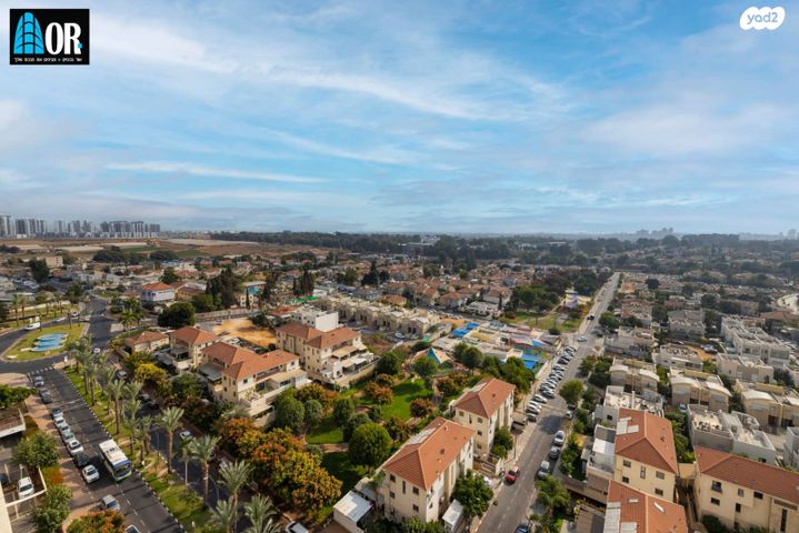 דופלקס, שדרות יצחק רבין, פארק המושבה, באר יעקב