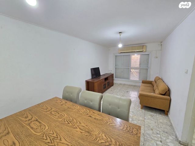 דירה, גיורא יוספטל, שכונה ד', באר שבע