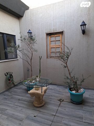 דו משפחתי, טל אל