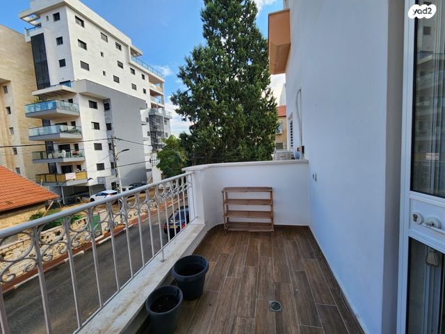 דירה, העלייה הראשונה 8, מרכז העיר, חדרה