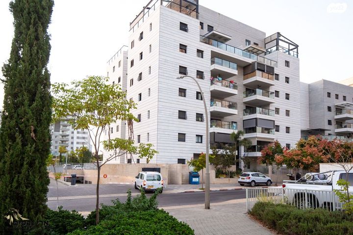 דירה, המשוט, נאות רבין, יבנה