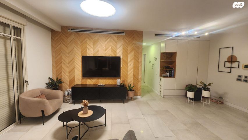 גג/ פנטהאוז, המרכז, קרית אונו