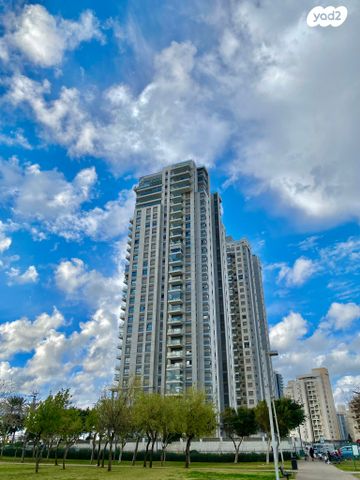 גג/ פנטהאוז, שדרות בן גוריון 143, אגמים, נתניה