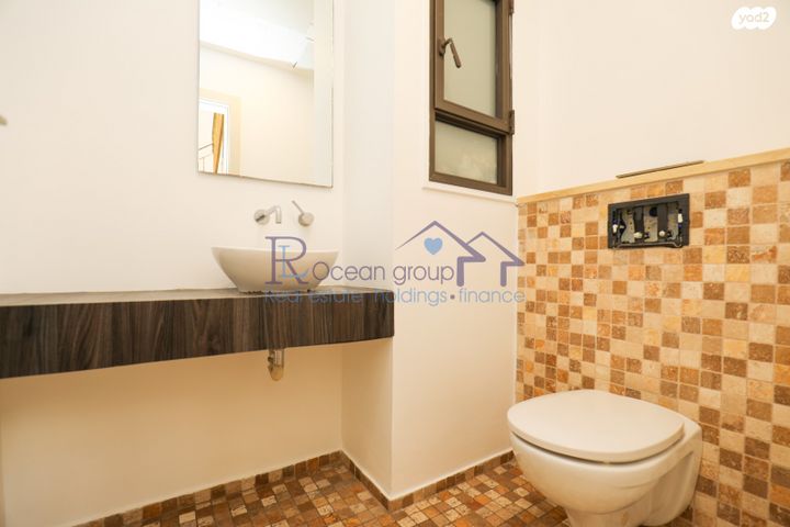 בית פרטי/ קוטג', פייר קניג 54, נוף הטיילת, נתניה