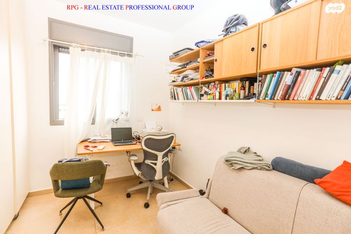 דירה, קהילת ורשה, הדר יוסף, תל אביב יפו