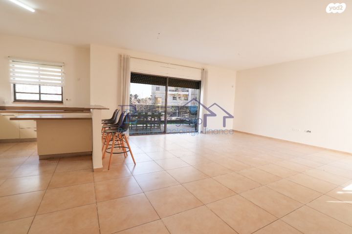 בית פרטי/ קוטג', פייר קניג 54, נוף הטיילת, נתניה