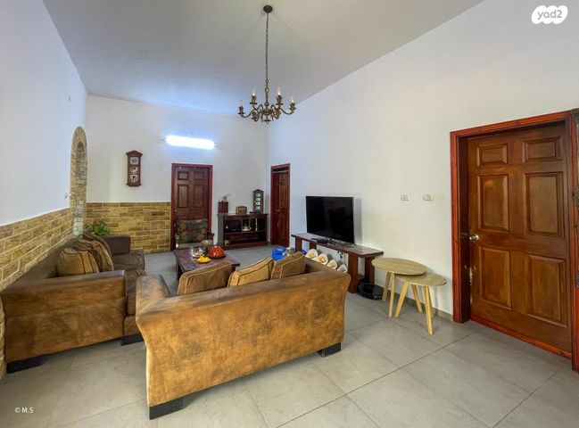 גג/ פנטהאוז, צהלון, שיכוני חסכון, תל אביב יפו