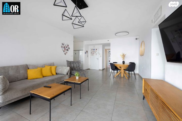 דופלקס, שדרות יצחק רבין, פארק המושבה, באר יעקב