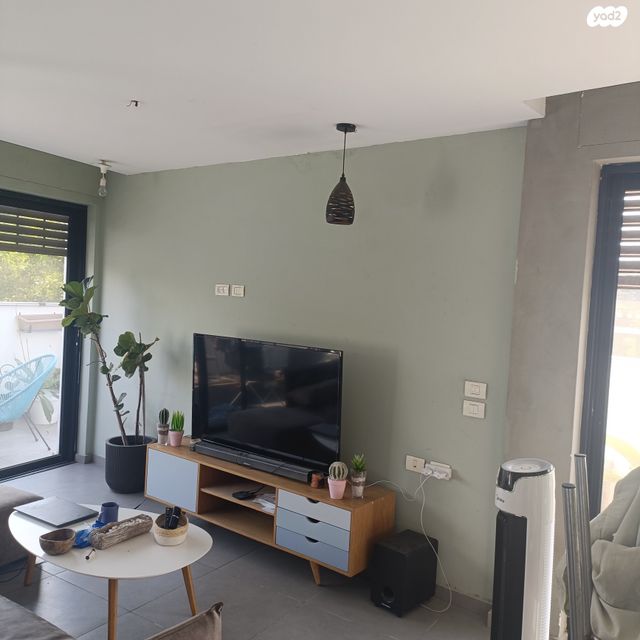 גג/ פנטהאוז, בעל העקידה, שפירא, תל אביב יפו