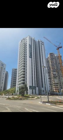 דירה, יצחק שמיר, רמת הדר, גבעת שמואל