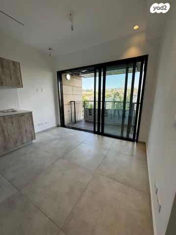 דיור מוגן, גולומב, קרית היובל, ירושלים