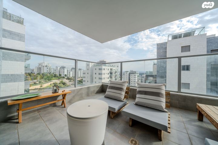 דירה, חברותא 2, בצוותא, חריש