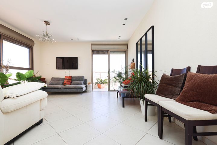 דירה, נתניה