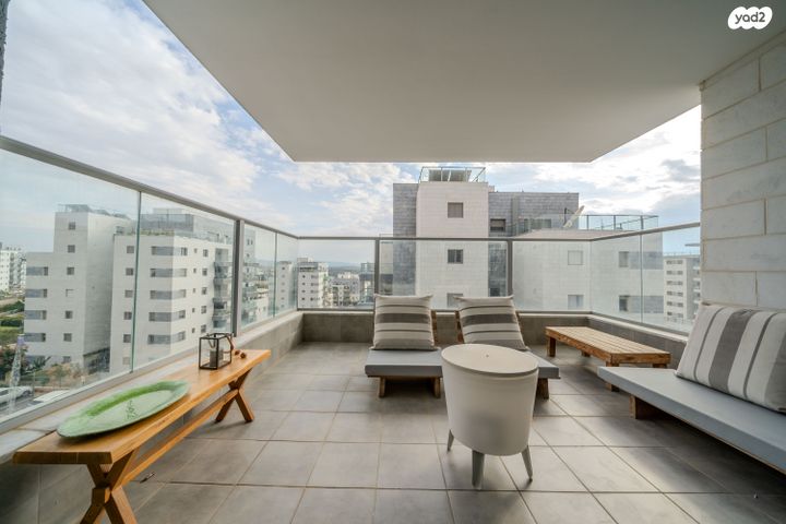 דירה, חברותא 2, בצוותא, חריש