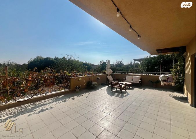 גג/ פנטהאוז, פרדס חנה כרכור