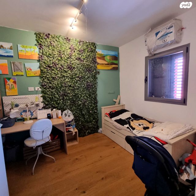 דירה, אריק איינשטיין, הרצליה ב', הרצליה