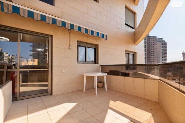 דירה, שדרות בן גוריון 107, גלי הים, נתניה