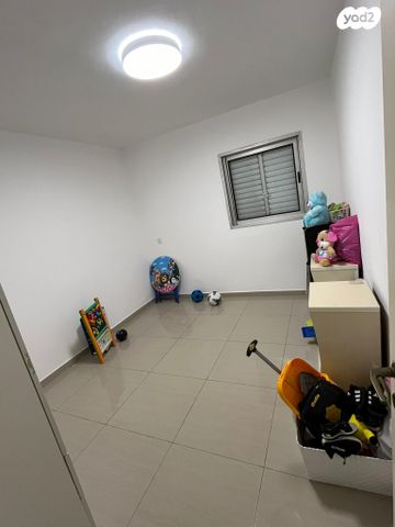 דירה, חיים משה שפירא, רובע ד', אשדוד