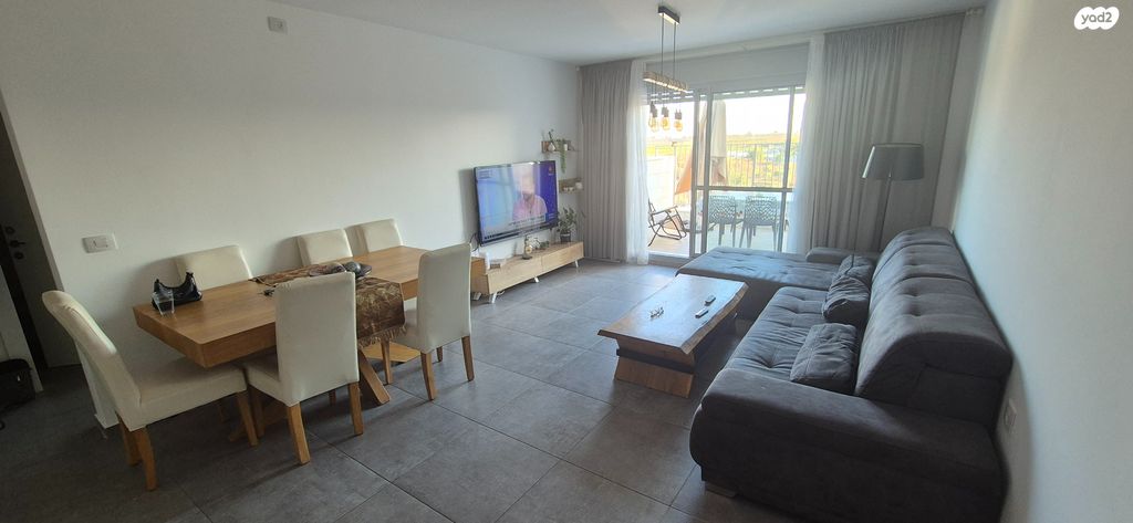 דירה, בית דגן