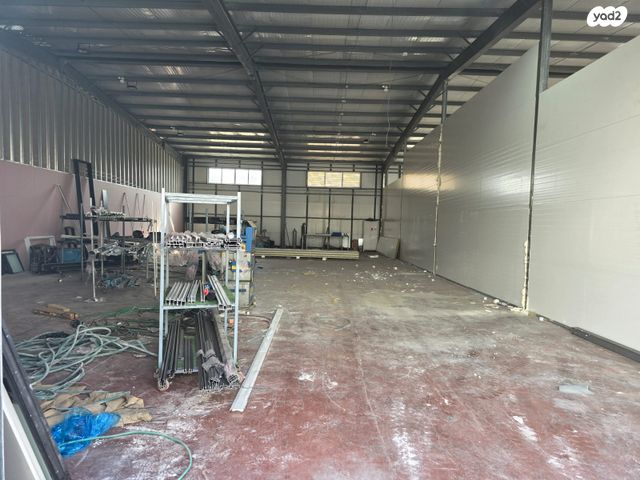 מבני תעשיה, אופקים