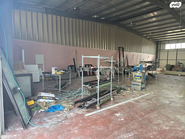 מבני תעשיה, אופקים