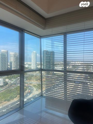 משרדים, בורסה, רמת גן