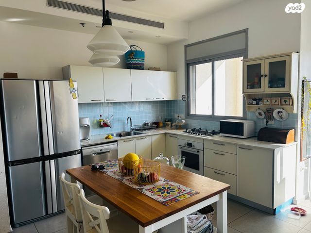 דירה, התחייה 5, מגדיאל, הוד השרון