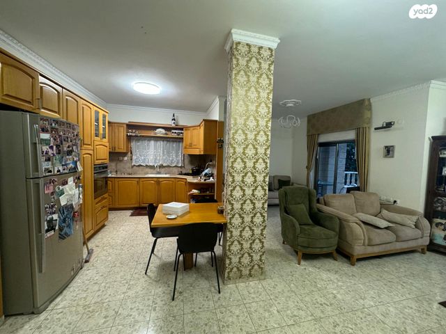 דירת גן, הרב אברהם כלפון, קרית אליעזר, חיפה