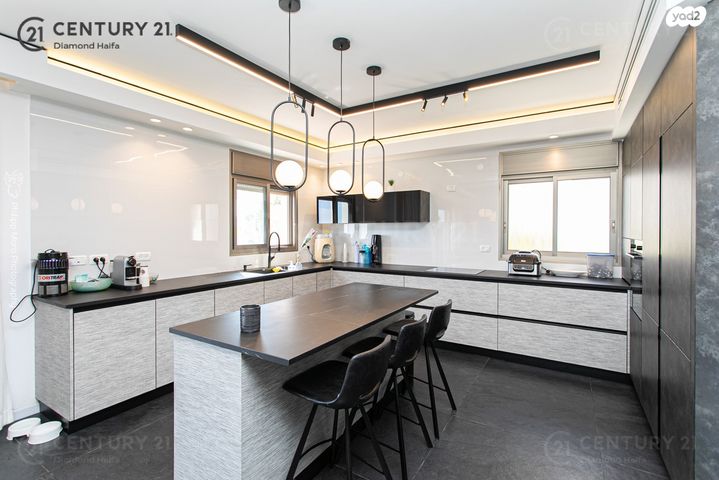 דירה, יקינטון, אחוזה, חיפה