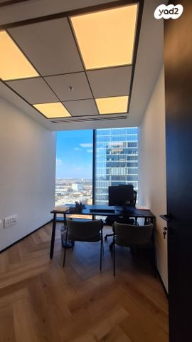 משרדים, פתח תקווה