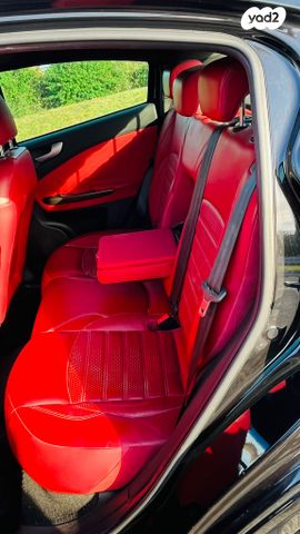 אלפא רומיאו ג'ולייטה